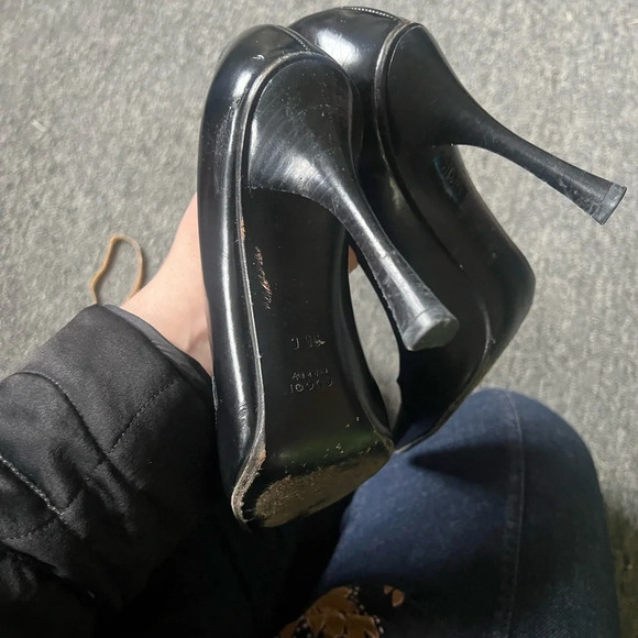 Gucci Black Stiletto Pump Pointed Toe Heels, size 36 - Picture 10 of 13